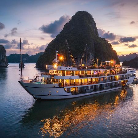 Alisa Premier Cruise Hotel Ha Long Bagian luar foto