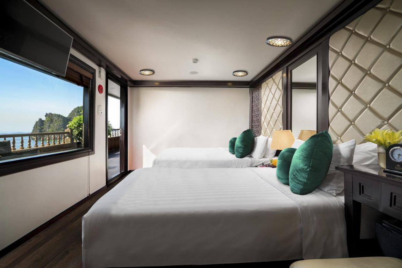Alisa Premier Cruise Hotel Ha Long Bagian luar foto