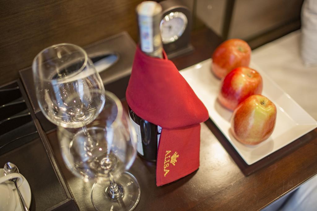 Alisa Premier Cruise Hotel Ha Long Bagian luar foto