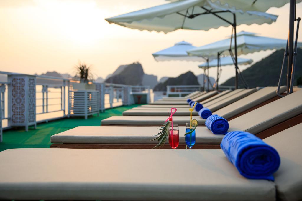 Alisa Premier Cruise Hotel Ha Long Bagian luar foto