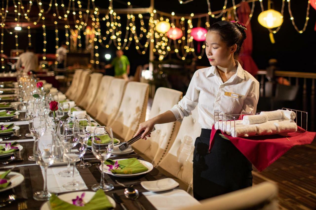 Alisa Premier Cruise Hotel Ha Long Bagian luar foto