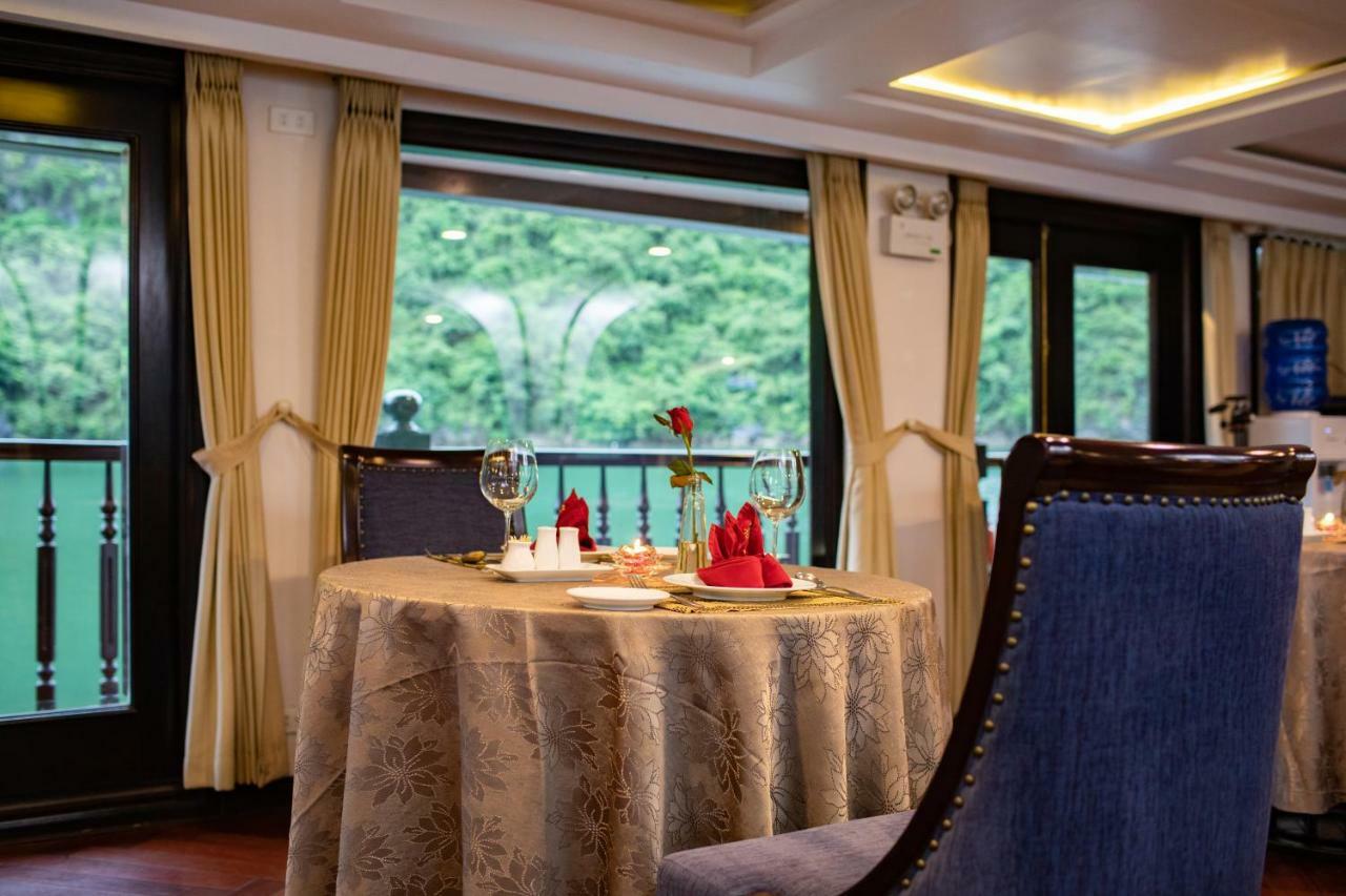 Alisa Premier Cruise Hotel Ha Long Bagian luar foto