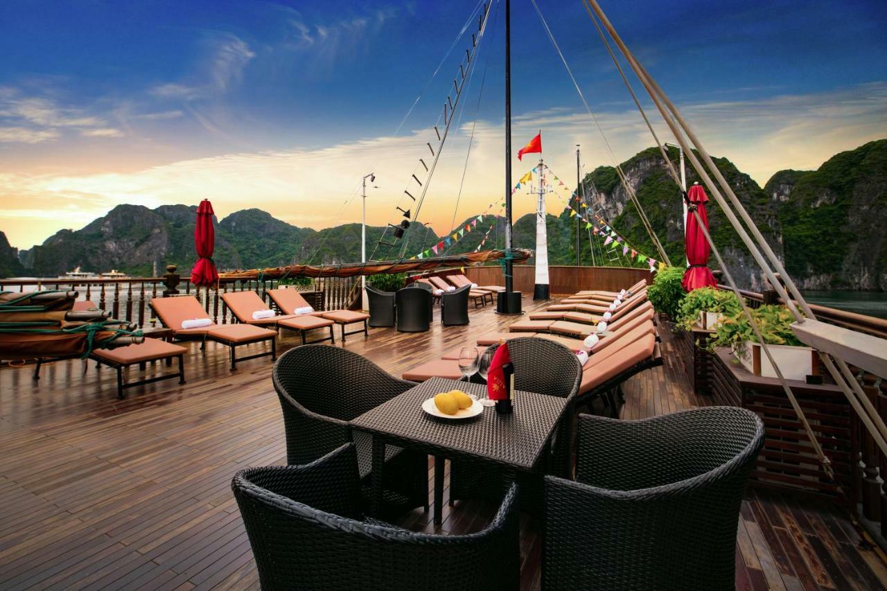 Alisa Premier Cruise Hotel Ha Long Bagian luar foto