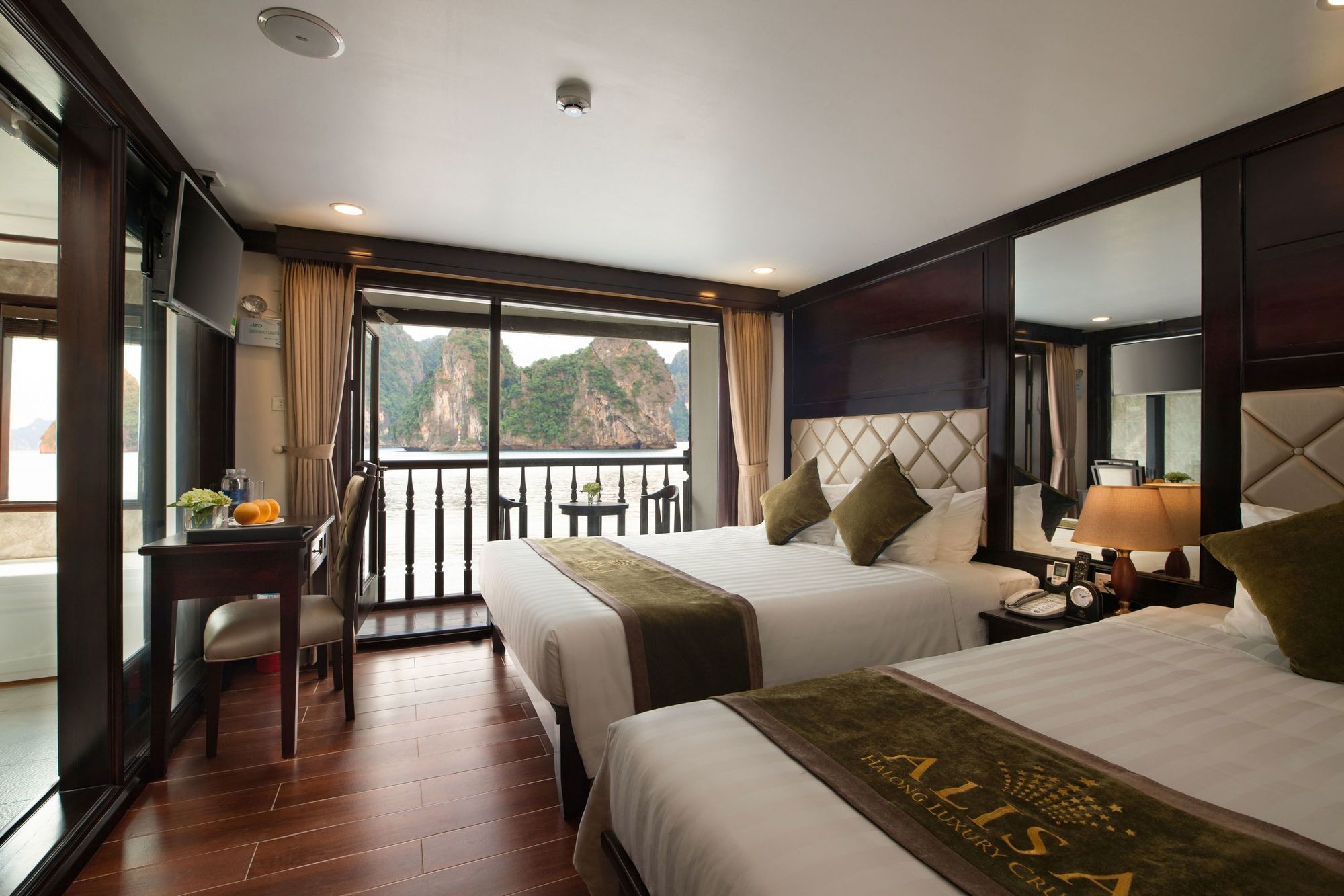 Alisa Premier Cruise Hotel Ha Long Bagian luar foto